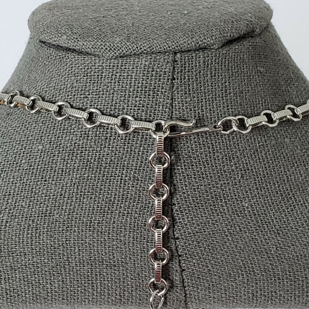Silver Tone Textured Link Necklace 18" Length - Picture 5 of 8